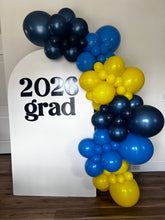 Load image into Gallery viewer, Graduation Party Setup